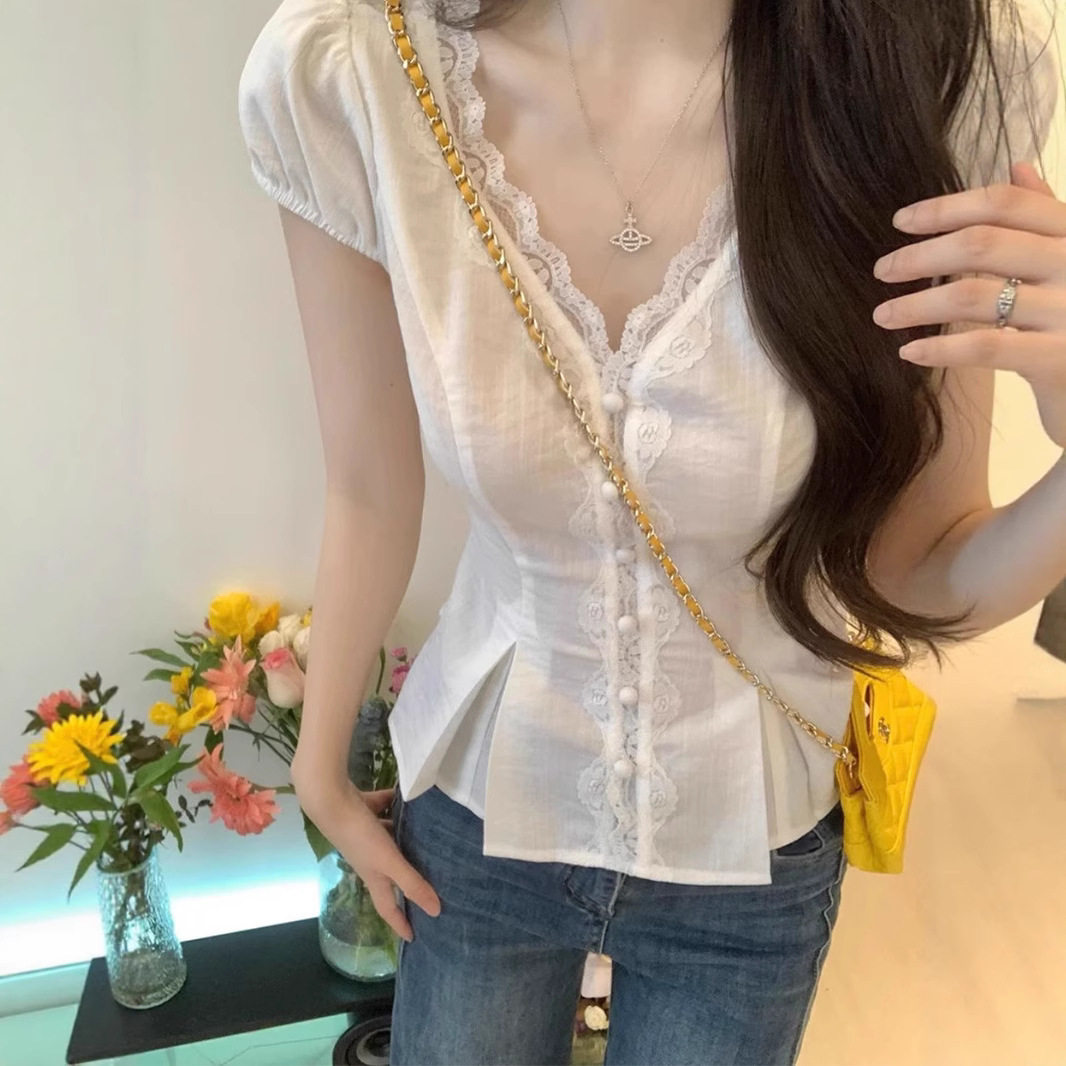 法式蕾丝花边V领短袖白色