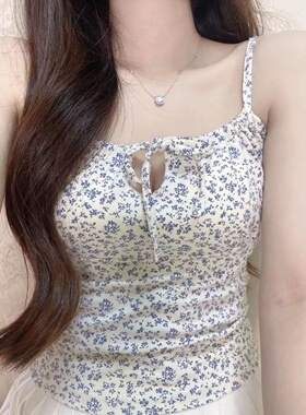 Brandy Girl蓝色碎花纯欲风吊带bm系带蝴蝶结修身短款百搭背心女