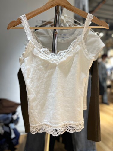 Brandy Girl新款性感蕾丝边v领吊带女bm内搭背心小清新修身上衣潮