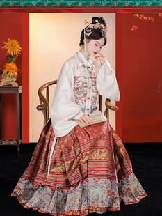 紫玉娅 四时祥云 明制方领补服短袄一片式仿妆花满地金马面裙秋冬