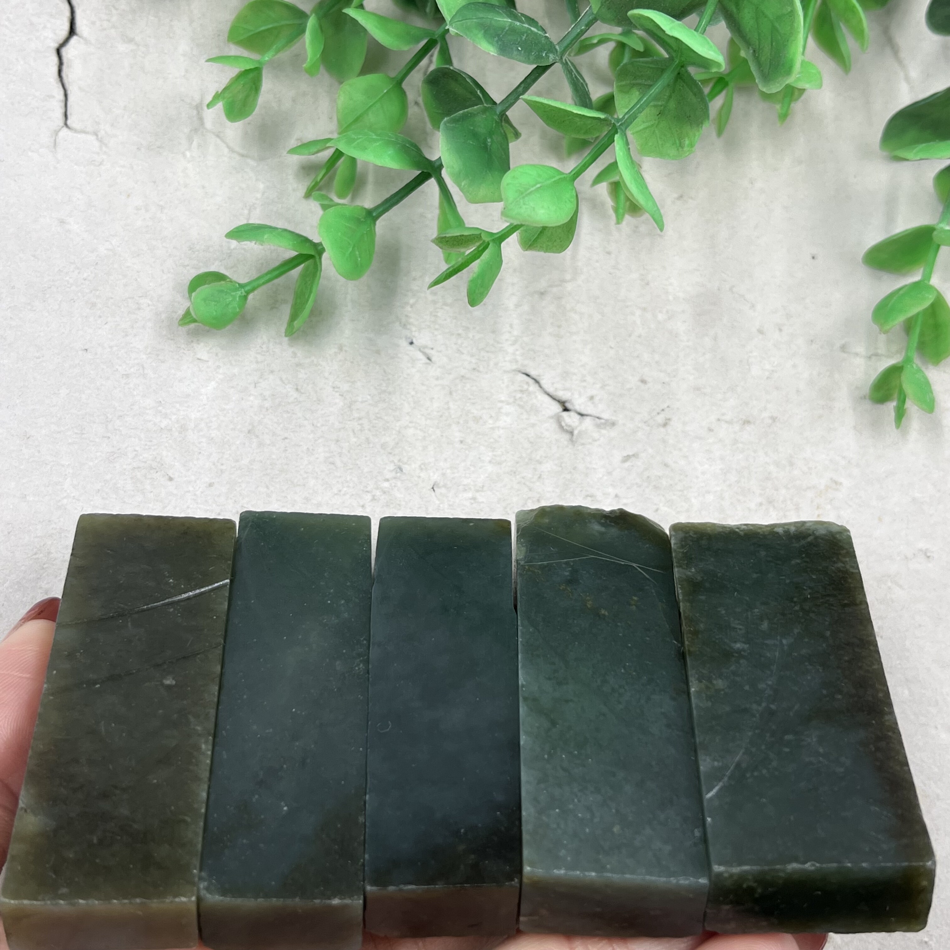 5件价新疆和田玉糖青玉且末牌子边角料玉石料下脚料DIY珠子包邮t