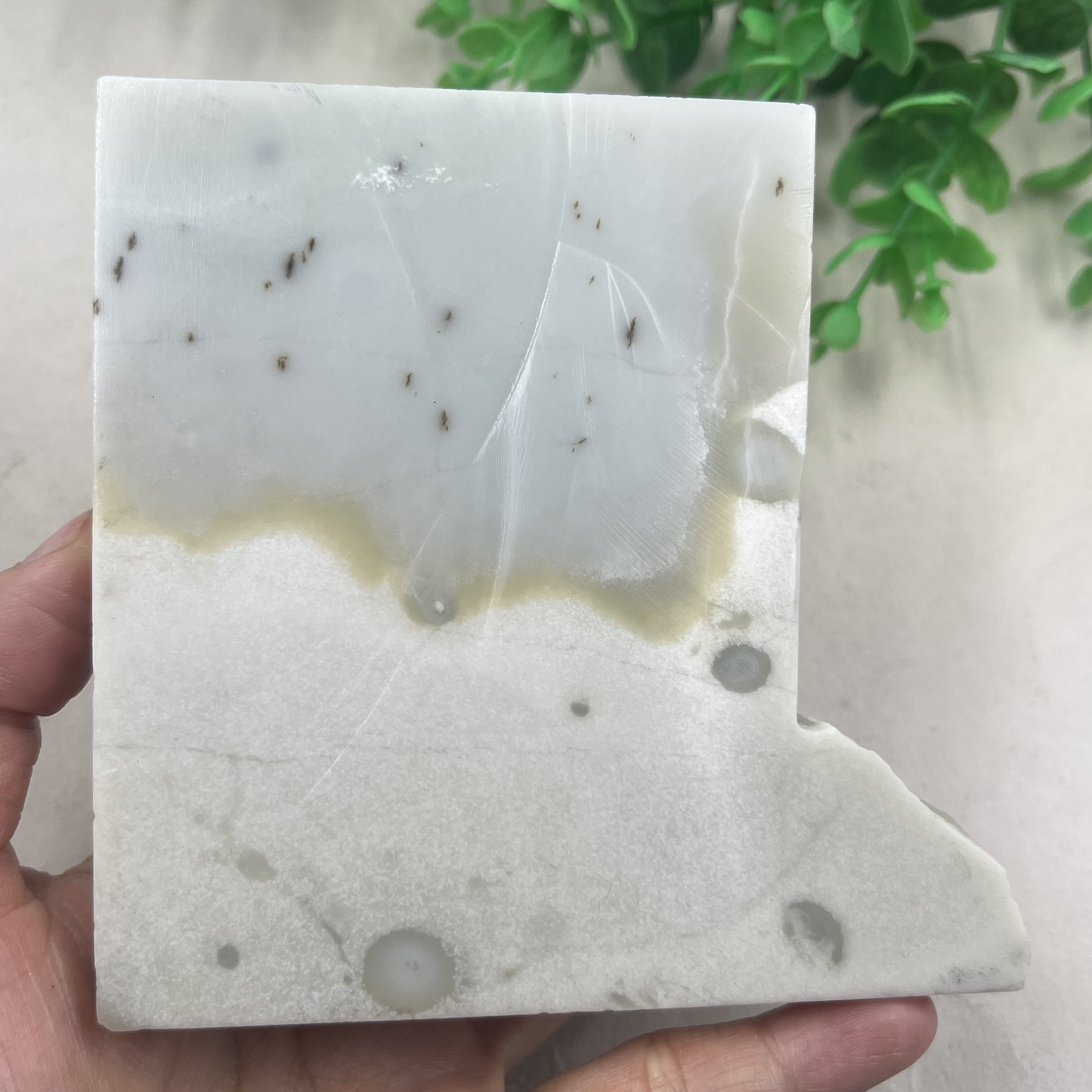 新疆和田玉白玉相间特色牌子边角料玉石料下脚料雕刻包邮225克