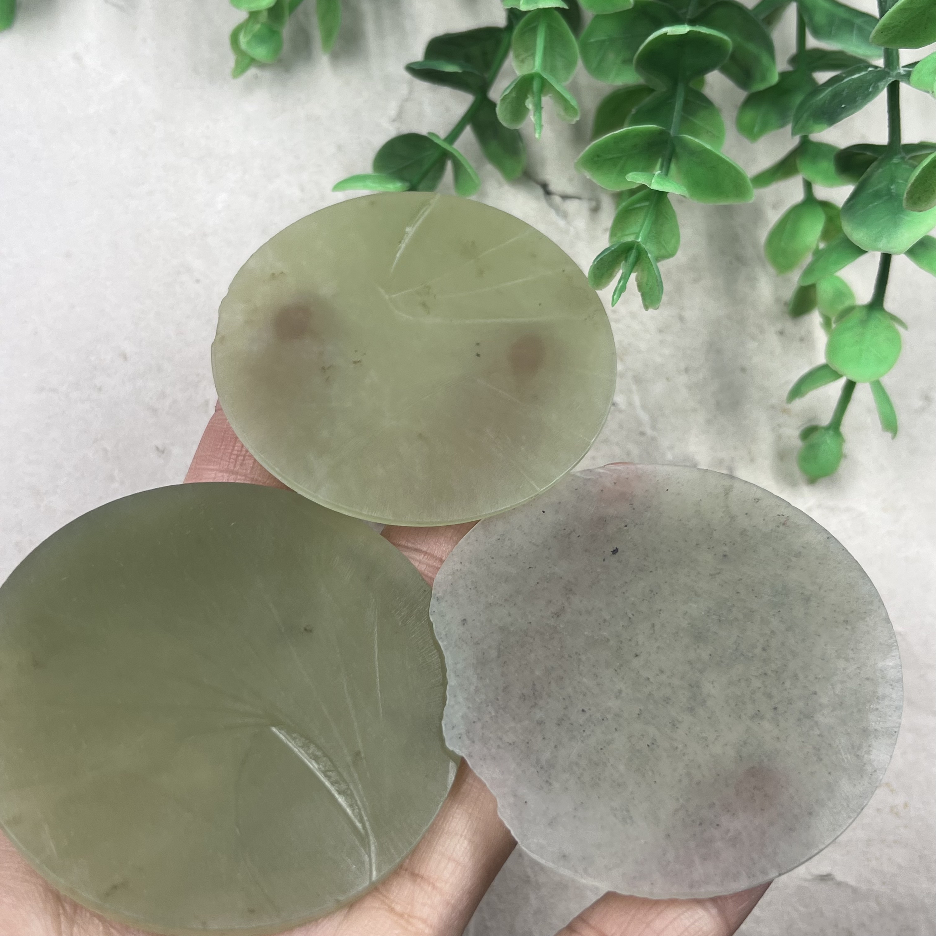 3件价和田玉晴水薄片圆牌边角料玉石料片料下脚料刮痧板毛料包邮t