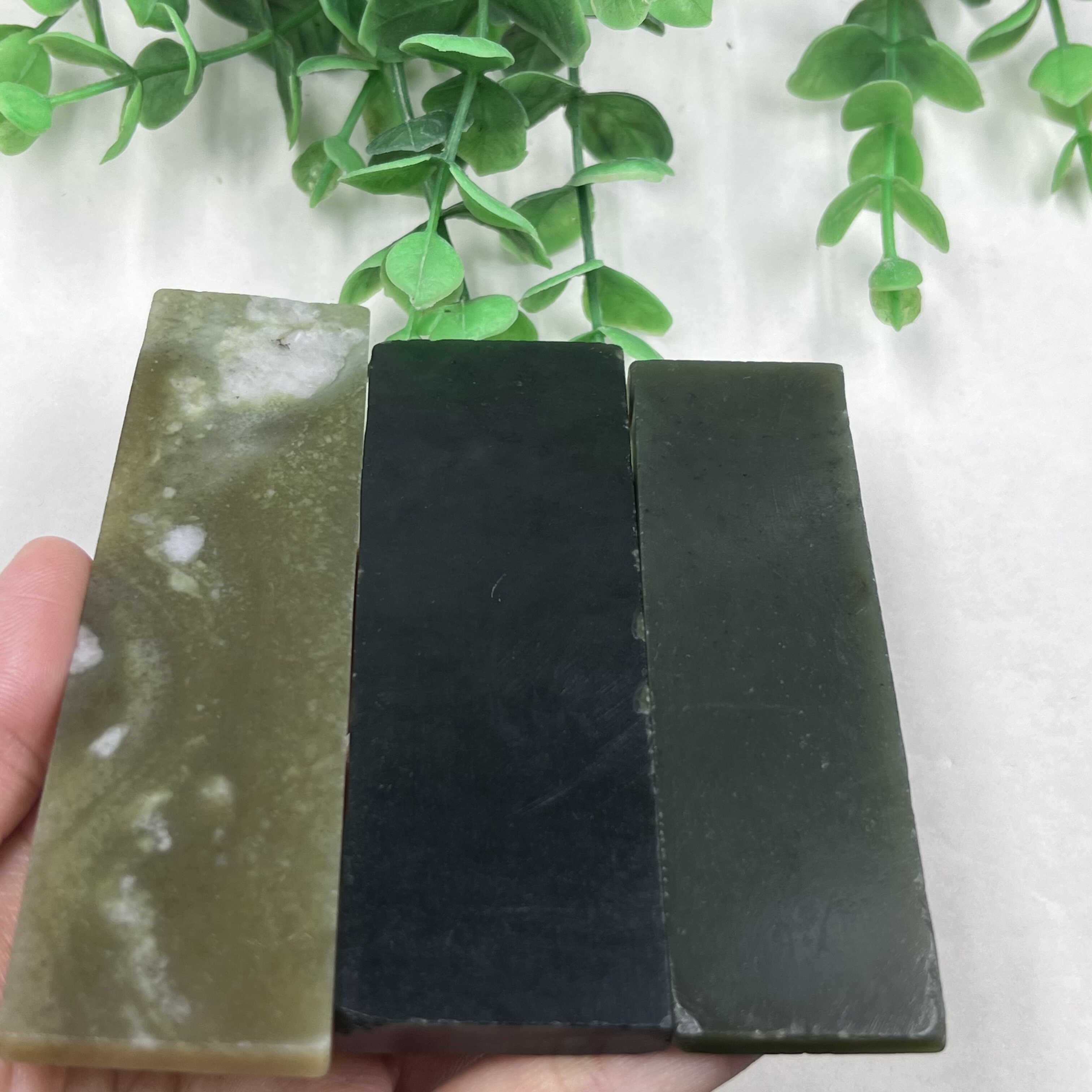 3件价新疆和田玉且末薄片牌子料边角料刮痧板玉石料下脚料包邮