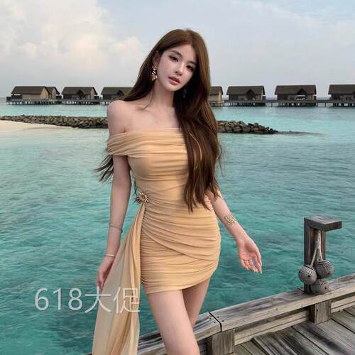 SYJ/舒衣家 纯欲风性感一字肩连衣裙女辣妹气质收腰度假包臀短裙