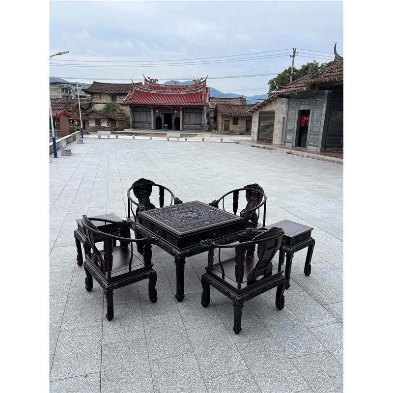新款中式餐桌椅凳组合古雕花八仙桌五件套紫檀家用麻将桌牌桌