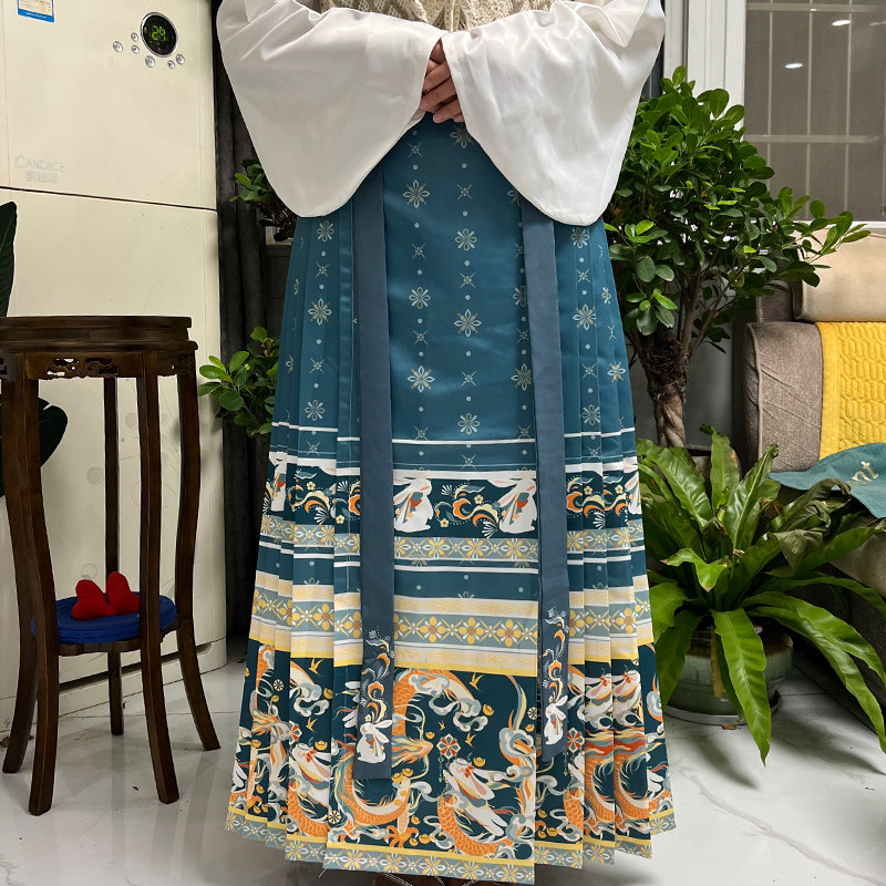原创新款明制汉服秋冬季款马面裙日常全套古装汉元素夏中国风襦裙_虎窝淘