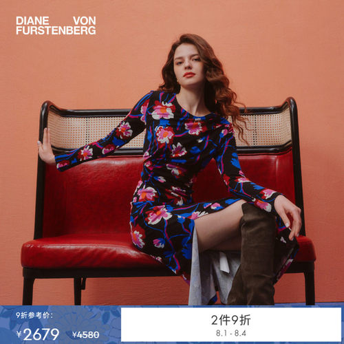 DVF彩色浮动花朵图案连衣裙