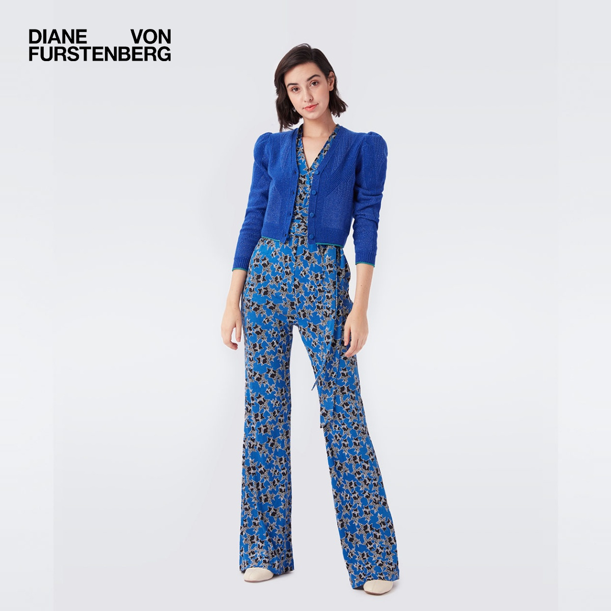 DVF蓝色V领毛衣针织衫