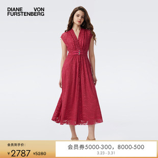 蕾丝连衣裙DS2T01 DVF莓果红V领度假风中长款 重工蕾丝花卉