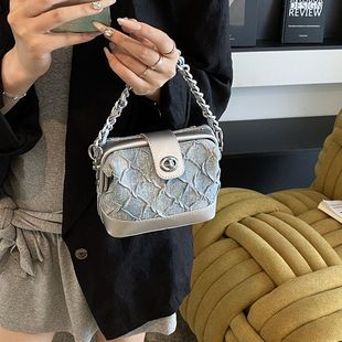 牛仔布水桶包简约单肩斜挎包 小链条手提包小拎包女士包包2025新款