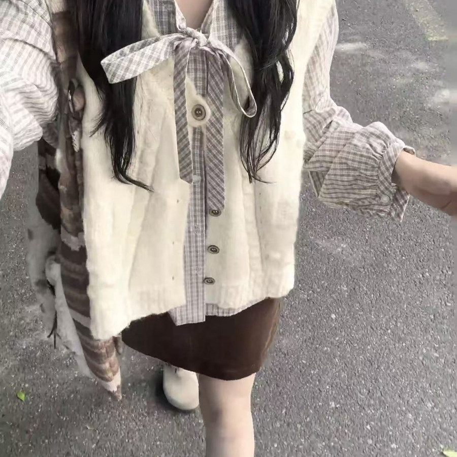 韩系减龄学院风马甲短裙三件套装图片