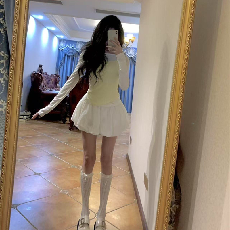 早春穿搭一整套甜美纯欲高级感独特漂亮学院风上衣裙子两件套装女