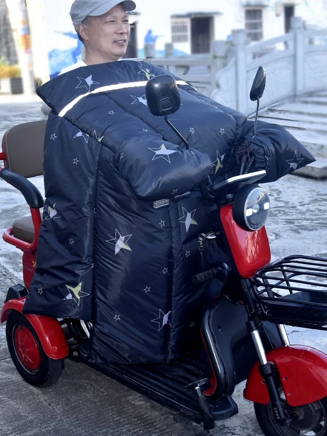 老年代步车三轮车挡风被电动车挡风罩冬季电瓶车防风保暖加厚防水,电动车/配件/交通工具,电动车挡风被,淘宝优惠券,粉丝福利购,淘宝优惠卷