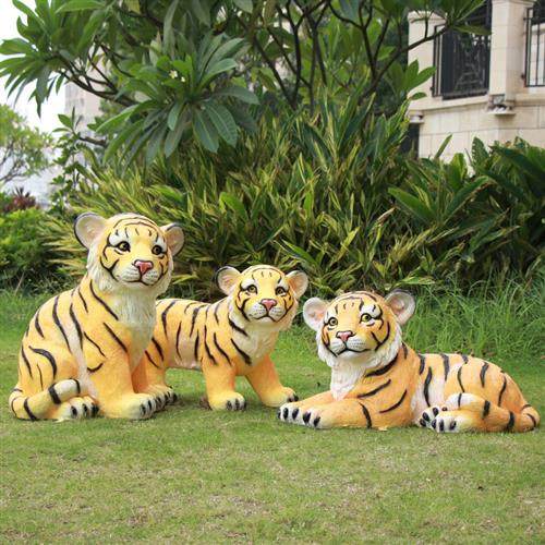 卡通小老虎玻璃钢雕塑摆件落地户外园林公园装饰大号仿真动物模型