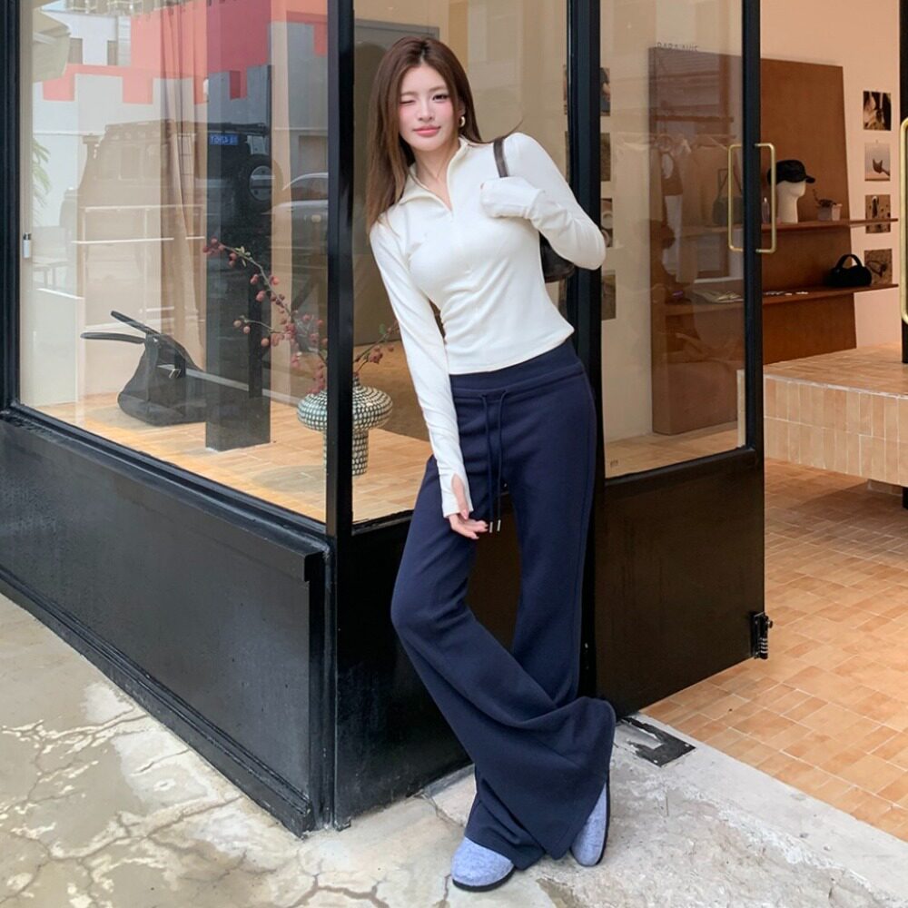 2026秋季新款微喇休闲裤女弹力松紧腰修身喇叭拖地裤百搭卫裤