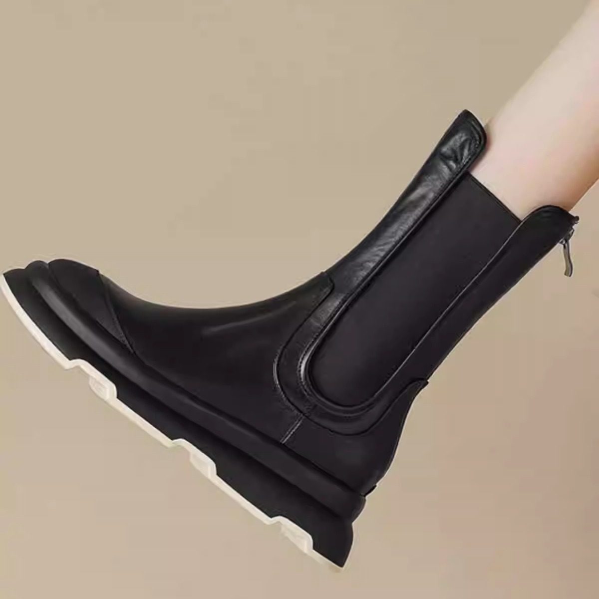 圆头厚底切尔西后拉链马丁靴女2026秋冬新款真皮小个子中筒骑士靴