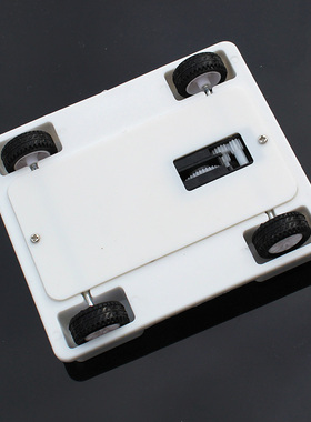 90x105mm回力小车推拉车底盘(白色)diy手工制作蓄力齿轮箱配件