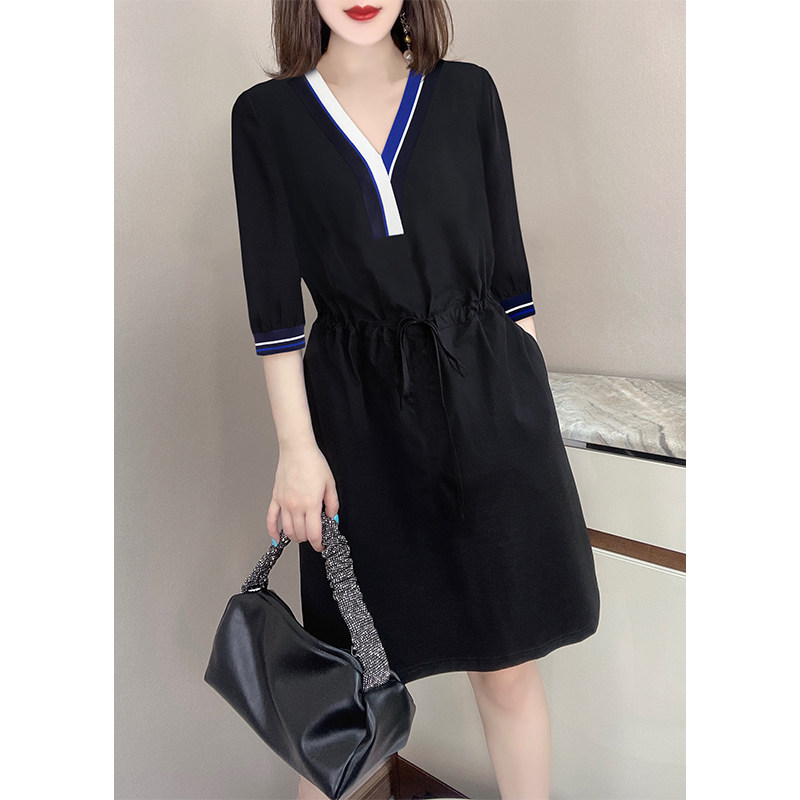 赫本风简约V领收腰显瘦黑色七分袖连衣裙女欧洲站2022年秋季新款