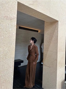 金cc2025秋季原创设计 铜氨丝不规则下摆长袖收腰上衣+阔腿裤套装