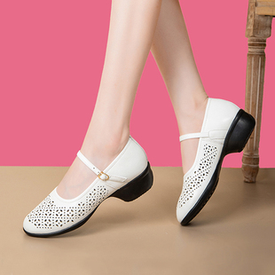 意中飞白色舞蹈鞋女成人新款春夏季爵士跳舞鞋软底水兵舞广场舞鞋