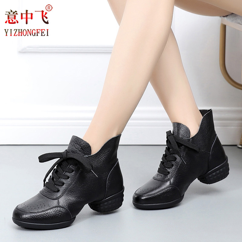 意中飞广场舞鞋子跳舞鞋2025新款秋冬水兵舞蹈鞋女士成人软底真皮