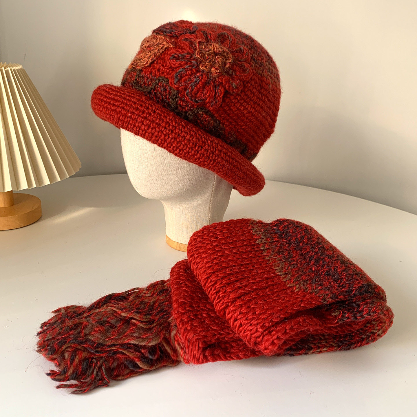 手工羊毛帽子围巾两件套女秋冬季护耳盆帽气质妈妈保暖毛线帽套装