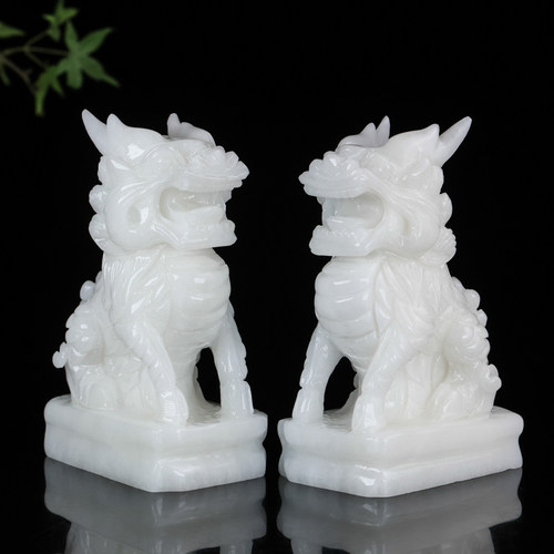天然白玉麒麟一对招财摆件
