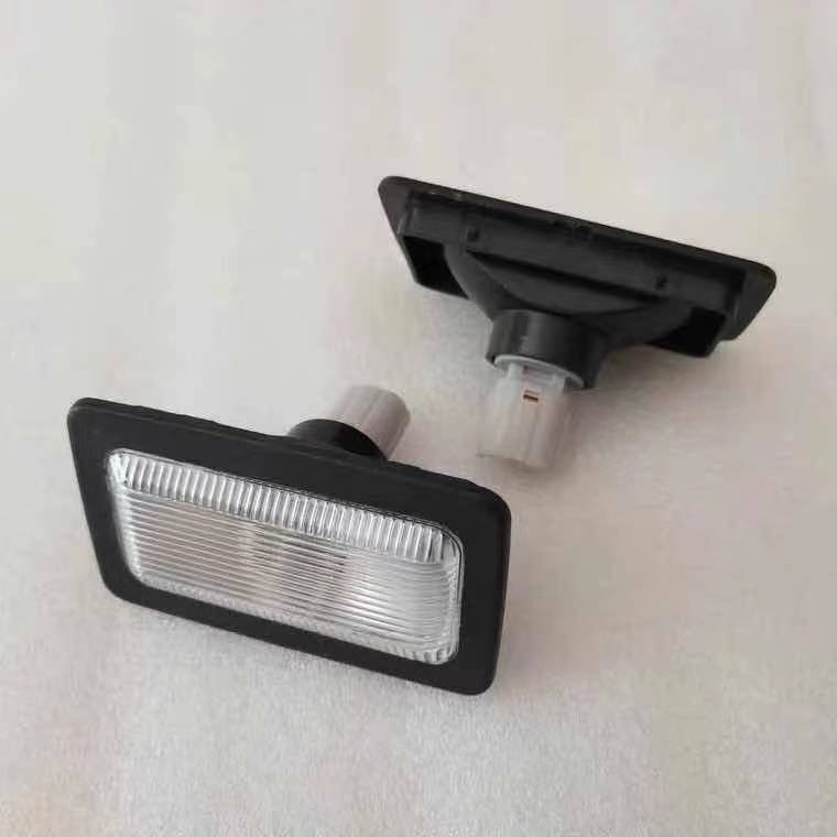 天龙旗舰驾驶室车门照地灯