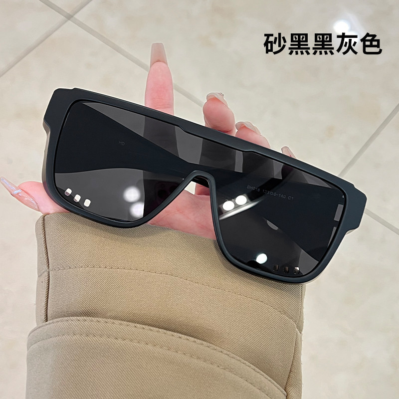 近视套镜骑行眼镜男款登山偏光运动防风防紫外线护目镜太阳镜潮