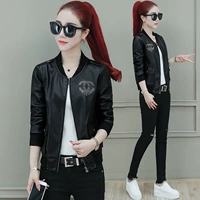2019 mới 2019 xuân hè mới phiên bản Hàn Quốc của đầu máy quần áo da nhỏ nữ ngắn phần áo khoác da mỏng mỏng eo cao trăm - Quần áo da áo da dê