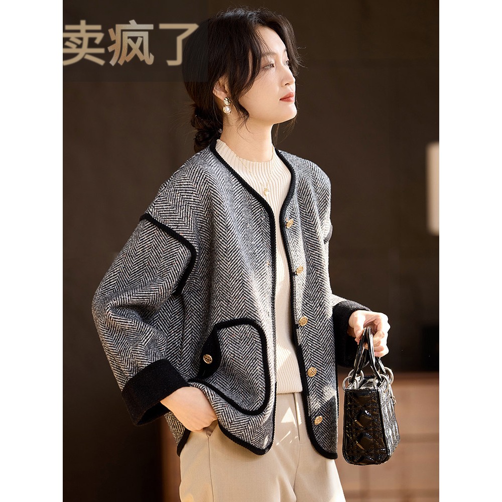 喜卉妈妈秋装针织外套2025新款气质开衫中老年女洋气毛衫春秋上衣