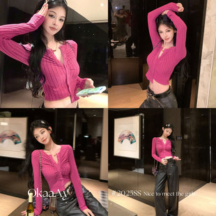 Okaaay[珍妮小猫]早秋甜辣风玫红色针织衫不规则短款抽褶长袖上衣