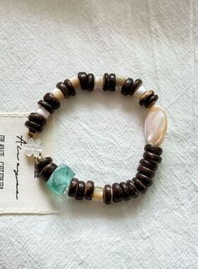 新款椰壳贝壳天然石 夏日沙滩琉璃贝壳小众串珠手链