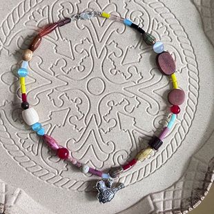 新款春夏多巴胺天然彩石满足鸟串珠混搭复古风锁骨链