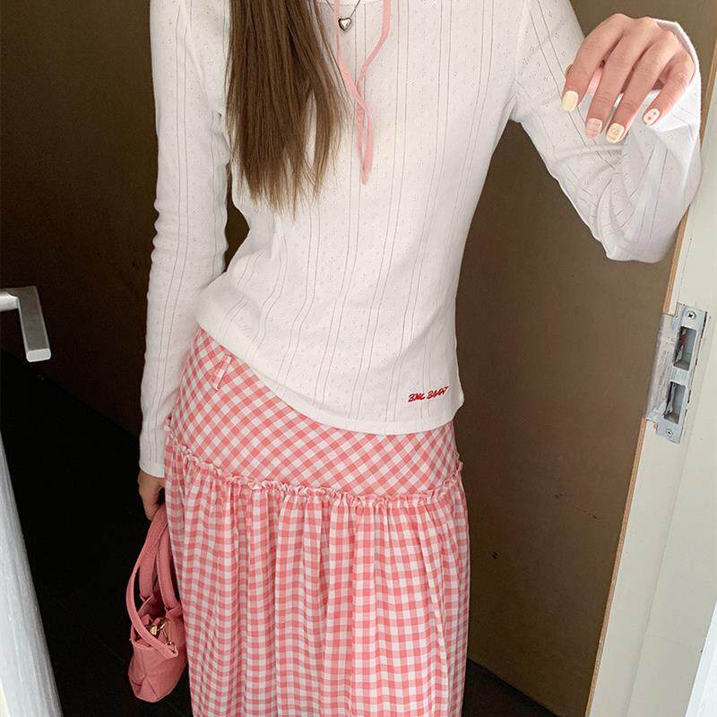 韩系穿搭白色提花肌理感圆领长袖T恤女春季修身显瘦内搭刺绣上衣