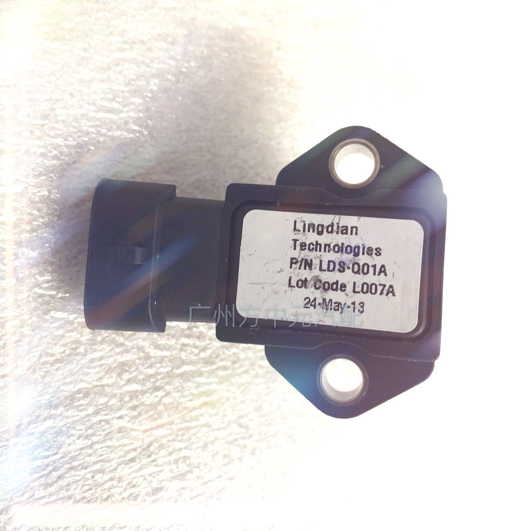 5l tnn4g15b汽油进气压力传感器原厂