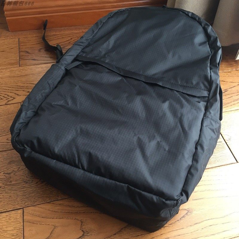 无印滑翔伞双肩包 便携式可折叠带收纳袋书包 轻巧梭织布材质