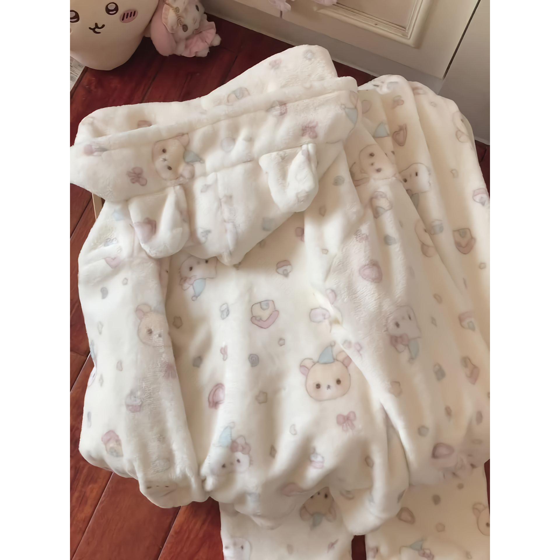 可爱轻松熊连帽珊瑚绒睡衣女秋冬季加绒加厚法兰绒甜美学生家居服