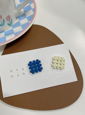 S925银针克莱因蓝白色不对称几何耳钉 编织简约小众耳环耳夹 265X