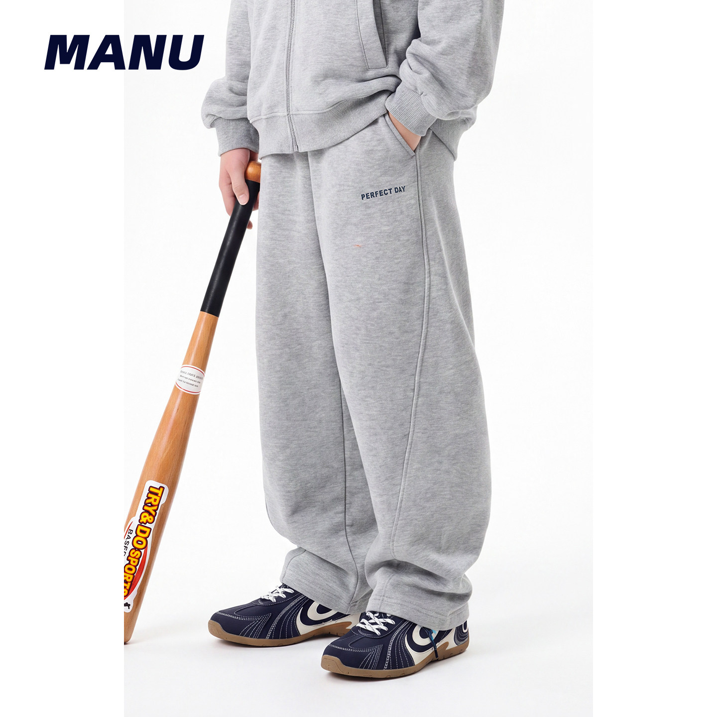 MANUKIDS童装男童26秋季美式字母阔腿直筒弯刀中大童休闲运动裤