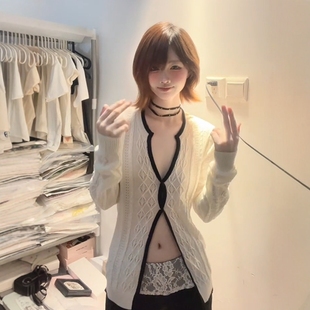 韩系针织镂空纽结v领甜辣妹长袖 高级感别致休闲风上衣 开衫 女夏季