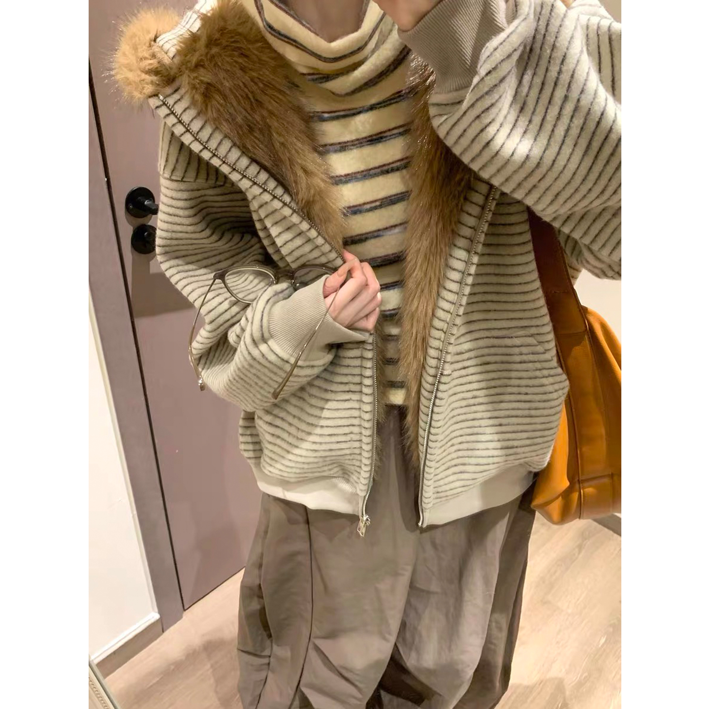 美式复古条纹兔耳加绒毛毛厚外套