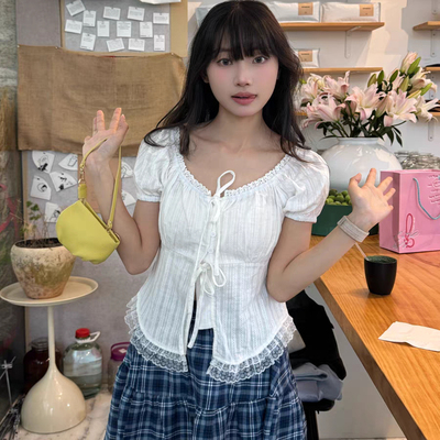 【氧气甜辣妹】蕾丝边白色小衬衫