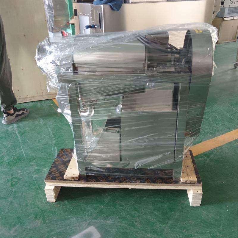 厂家直销鲜橙螺旋榨汁机 商用果汁渣分离压榨机石榴榨汁机,厨房电器,商用榨汁机/甘蔗机,淘宝优惠券,粉丝福利购,淘宝优惠卷