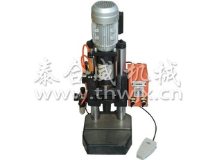 常州厂家直供新款气动旋铆机 铆钉机 铆接设备 冲床 5~8