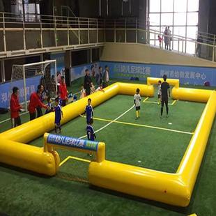 趣味运动会道具器材新款体育游戏道具充气球场足球赛道围栏九宫格