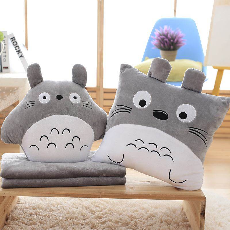 卡通可爱学生抱枕靠垫毯捂空调暖手两用毛绒玩具被子三合一办公室
