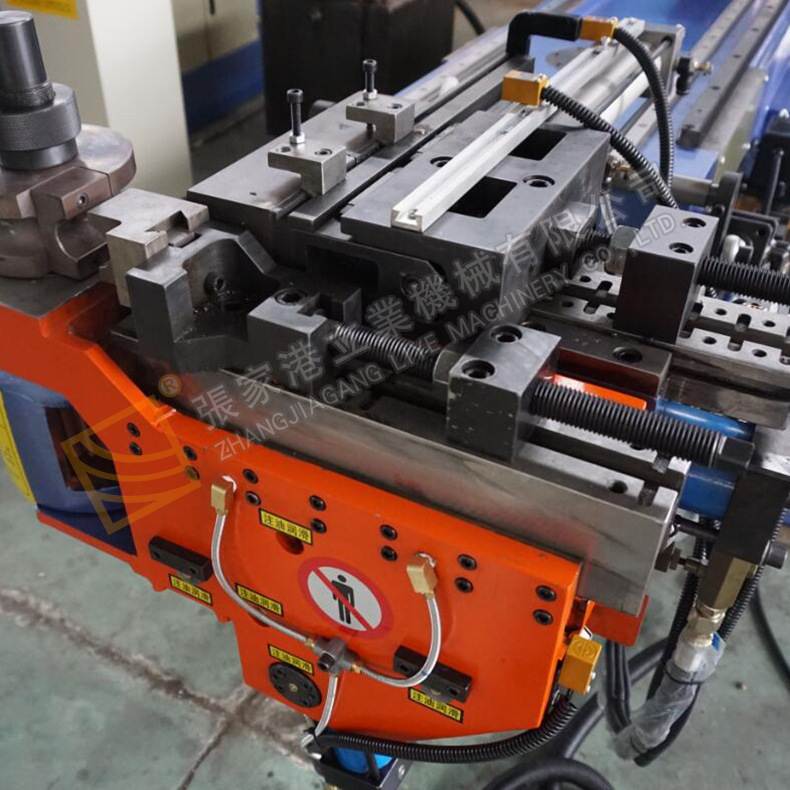 厂家供应薄机头全自动弯管机发电机机架清洗机机架数控弯管机设备