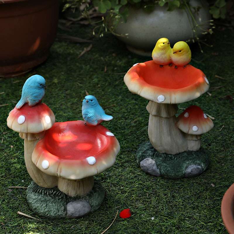 新款直销直销花园院子造景幼儿园草坪装饰品树脂植物模型蘑菇摆件